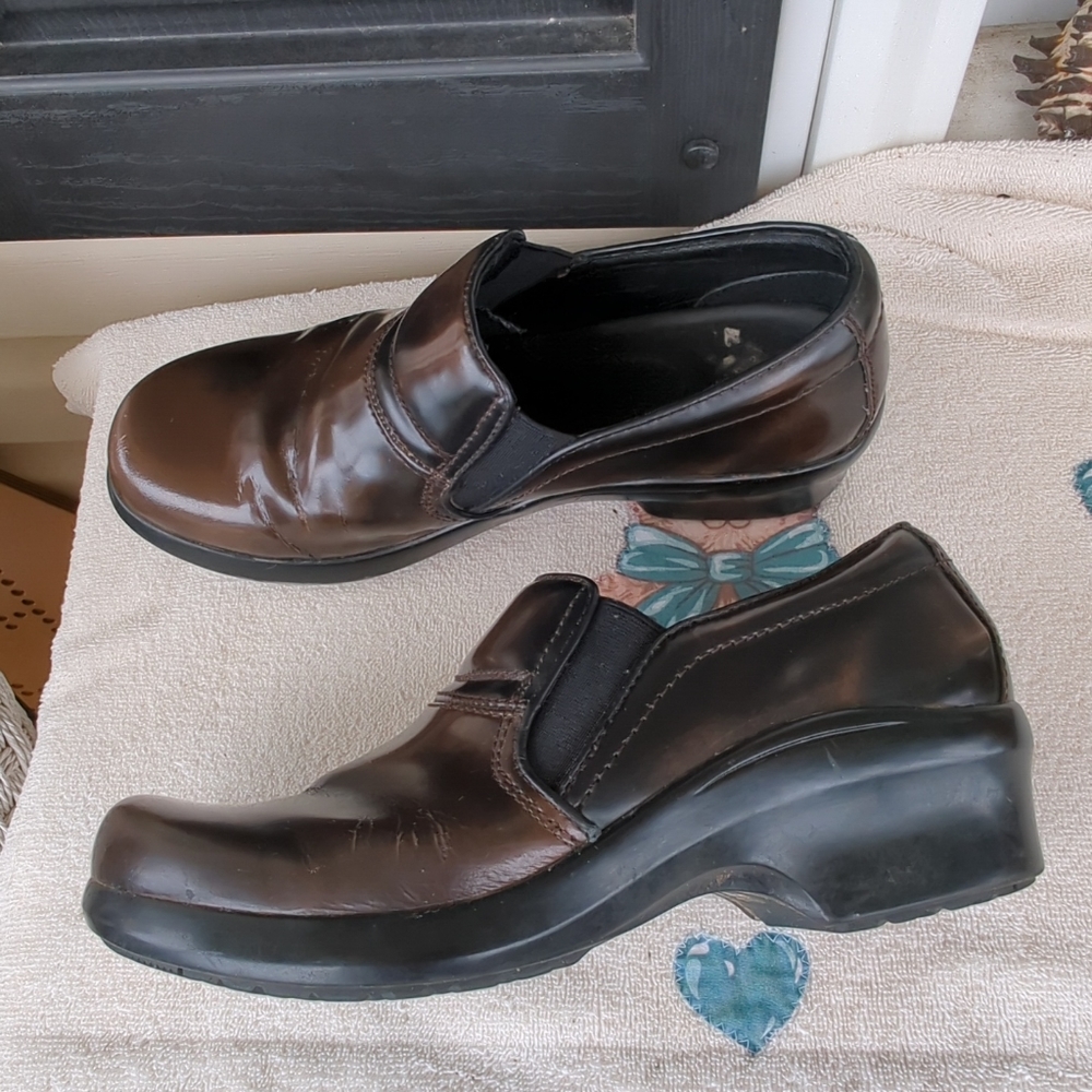 🎉Leather Clogs🎉Womens Size 11B Brown Leather Slip On Shoes EUC Ariat